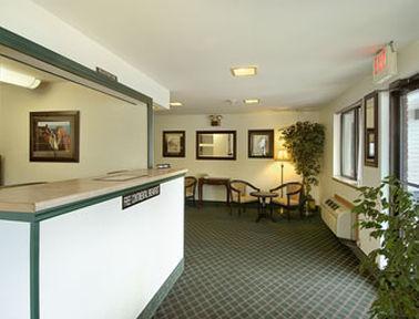 Super 8 By Wyndham Louisville Airport Inreriör bild